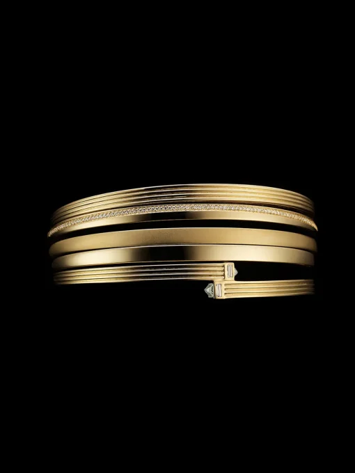 Diamond Pave Hinged Bangle