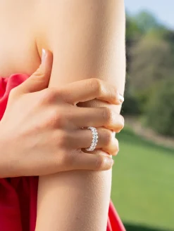 San Cesse Oval Eternity Ring