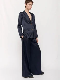 Yuna Blazer